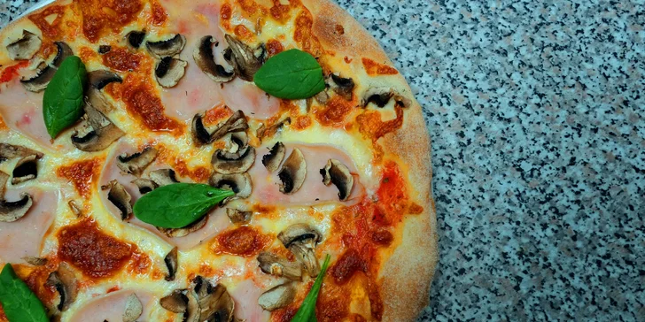 Donáška pizze podľa vlastného výberu z piatich druhov