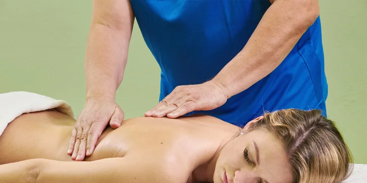 Masáže: klasická, športová, lávovými kameňmi či reflexná chodidiel