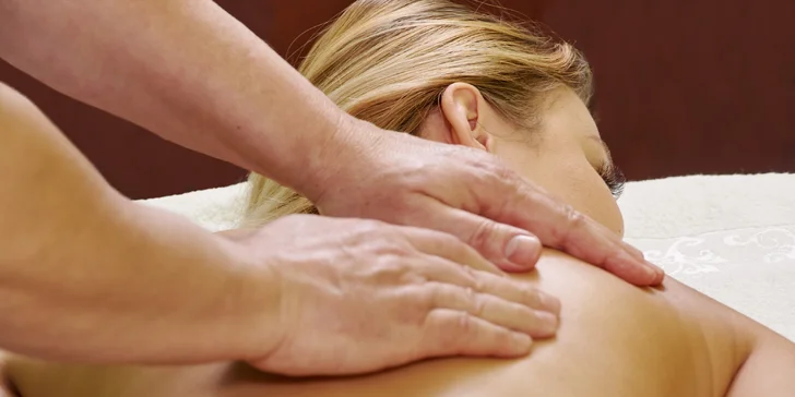Masáže: klasická, športová, lávovými kameňmi či reflexná chodidiel