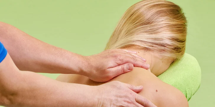 Masáže: klasická, športová, lávovými kameňmi či reflexná chodidiel