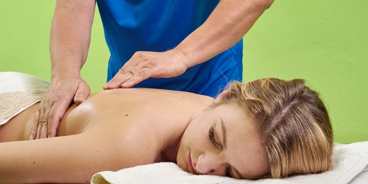 Masáže: klasická, športová, lávovými kameňmi či reflexná chodidiel