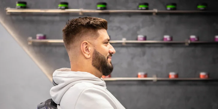 Profesionálny strih detí, pánov a úprava brady v Balkan Barbershop