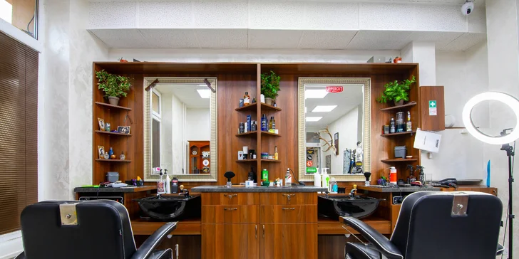 Profesionálny pánsky strih a úprava brady vo FATHER BARBER SHOP