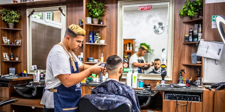 Profesionálny pánsky strih a úprava brady vo FATHER BARBER SHOP