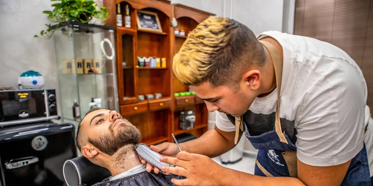 Profesionálny pánsky strih a úprava brady vo FATHER BARBER SHOP