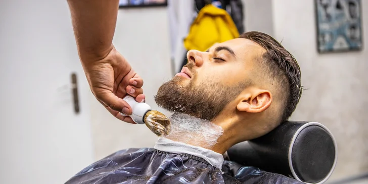 Profesionálny pánsky strih a úprava brady vo FATHER BARBER SHOP