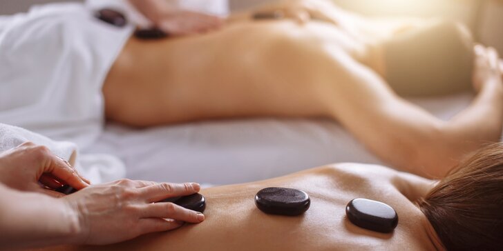 Relax na masáži: klasická, relaxačná, lávovými kameňmi, kakaová