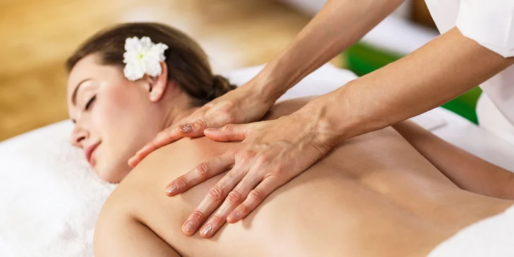 Klasická, aromaterapeutická či lahodná čokoládová masáž