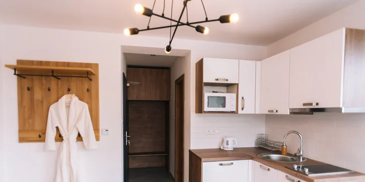 Luxusný pobyt v úplne nových apartmánoch v blízkosti Jasnej: každodenný wellness a platnosť aj na zimnú sezónu