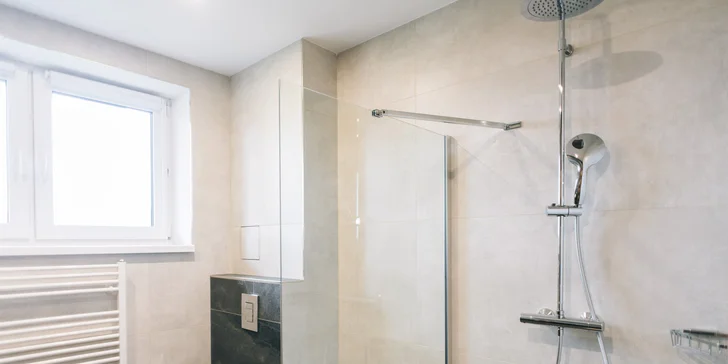 Luxusný pobyt v úplne nových apartmánoch v blízkosti Jasnej: každodenný wellness a platnosť aj na zimnú sezónu