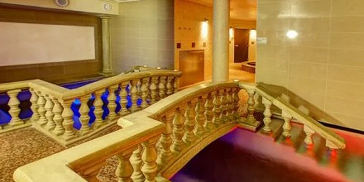 159 eur za romantický pobyt pre DVOCH na rozprávkovom zámku Kamenný Dvůr. Dobové interiéry, zámocká záhrada a slávnostná večera so zľavou 50 %