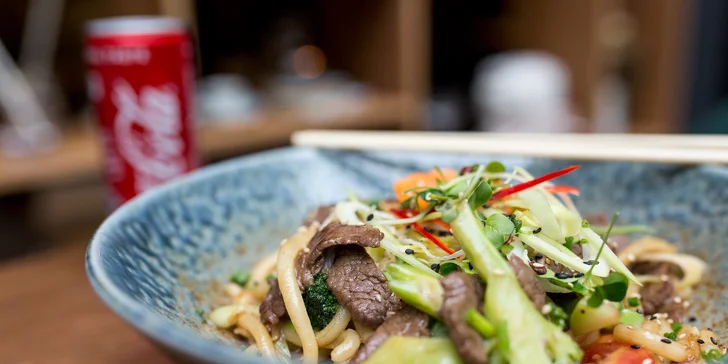 Udon rezance s hovädzím mäsom a teriyaki omáčkou – rozvoz v rámci Košíc