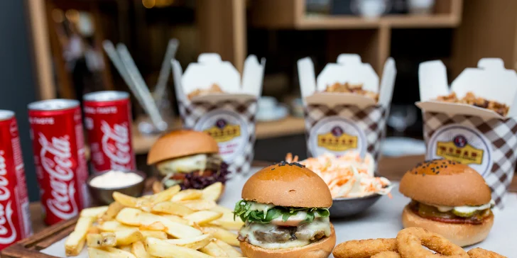 MIX BOX plný mini burgerov, kebabu a príloh pre 3 osoby - len rozvoz