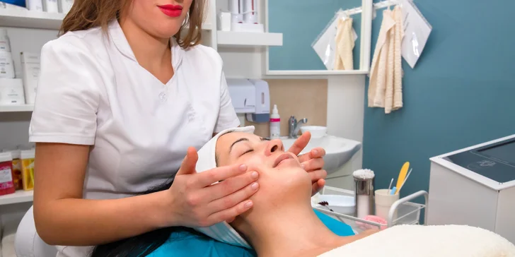 Ošetrenia pre nádhernú pleť: kavitačný peeling, sonoforéza, LED terapia, masáž či ultrazvuk