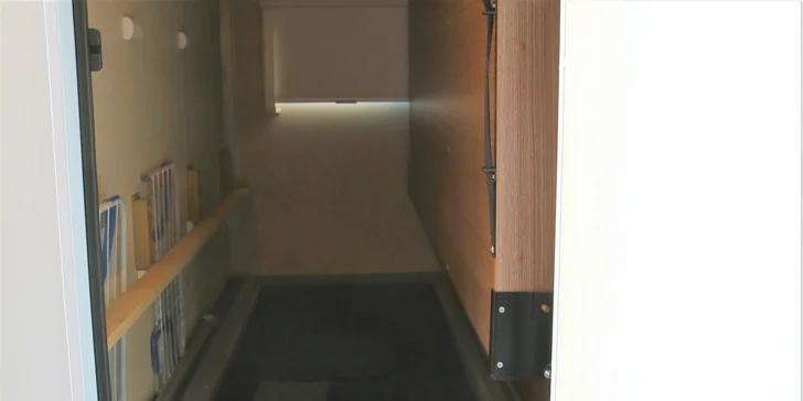 Prenájom rodinného karavanu CARADO A 461 s kempingovým vybavením na 2 až 7 dní