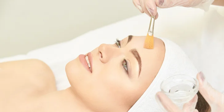 Celoročný chemický peeling TC soft a TC strong na korekciu vrások, stareckých škvŕn či akné