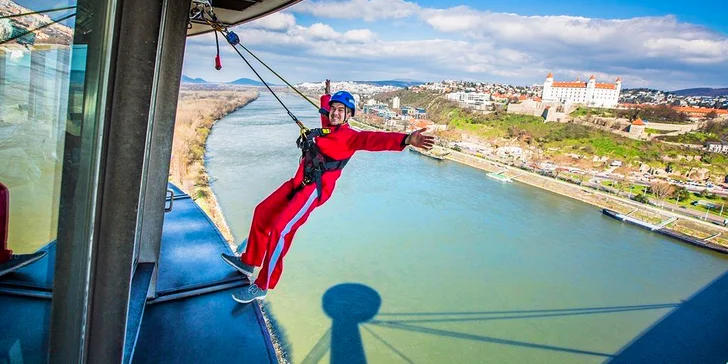 Skywalk UFO tower: adrenalínová prechádzka vo výške 85 m nad zemou