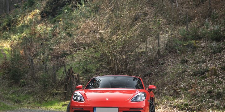 Zážitková jazda na novom PORSCHE 718 CABRIO alebo FORD MUSTANG GT 5.0 CABRIO
