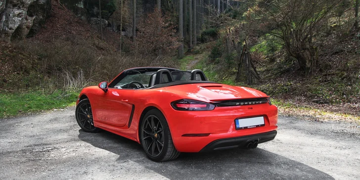 LAMBORGHINI, PORSCHE alebo FORD MUSTANG na veľkom pretekárskom okruhu v Brne alebo Moste: 1 až 5 kôl ako vodič či spolujazdec