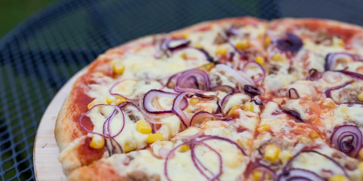 Jedna či dve pizze podľa vlastného výberu z LARA PIZZA + nápoj ZADARMO