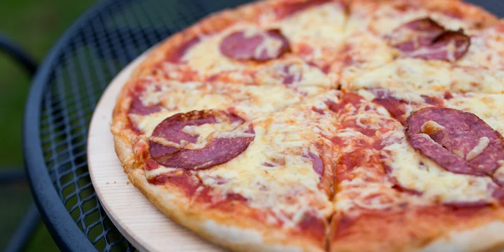 Jedna či dve pizze podľa vlastného výberu z LARA PIZZA + nápoj ZADARMO