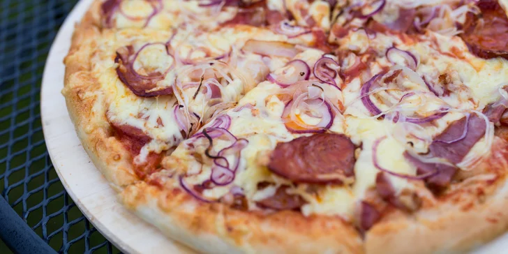 Jedna či dve pizze podľa vlastného výberu z LARA PIZZA + nápoj ZADARMO