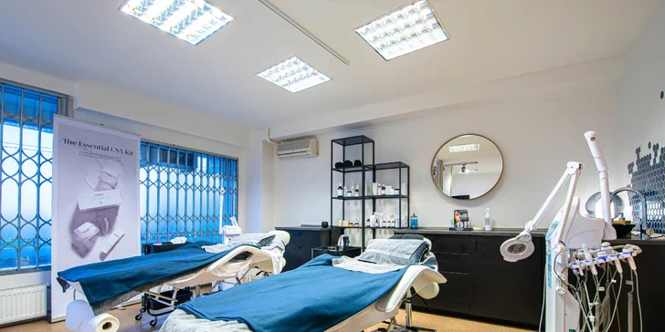 Relaxačné alebo hĺbkové ošetrenie pleti a kozmetická masáž tváre a dekoltu