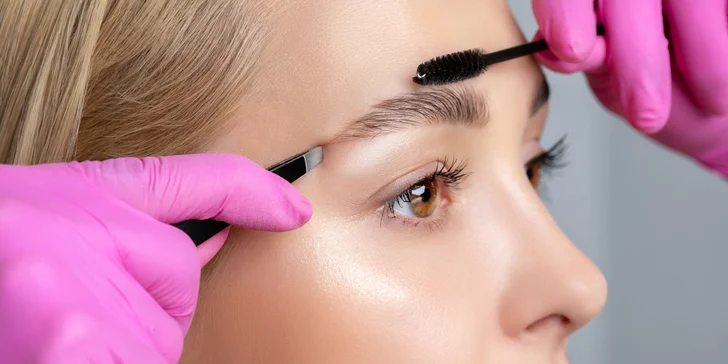 Laminácia a farbenie obočia alebo lash lift mihalníc v Estecity