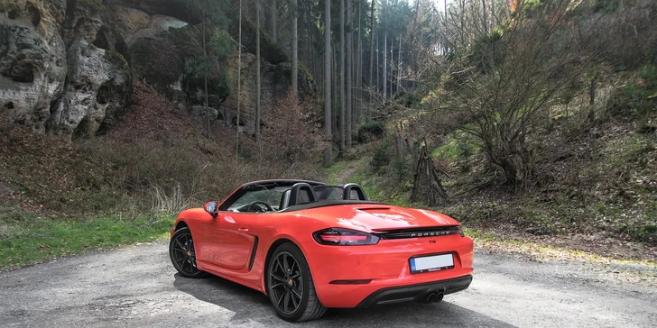 1 až 9 kôl v PORSCHE 718 CABRIO na skutočnom pretekárskom okruhu AUTOMOTODROM BRNO: spolujazdec i vodič