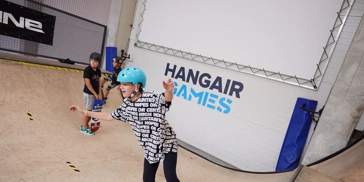 Vstup do akčnej haly či tréning jazdy na skateboarde či kolobežke