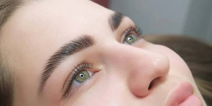 Microblading obočia alebo hĺbkové čistenie pleti