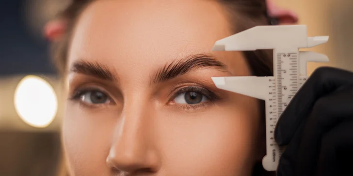 Pohľad bohyne s lash lift & botoxom alebo lamináciou obočia