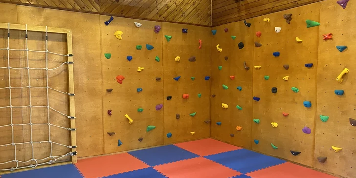 Pobyt plný zážitkov, wellnessu a aktivít pre dospelých aj deti v Resorte Oravský Háj****