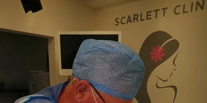 Jednoduchá či kompletná rhinoplastika nosa vykonávaná plastickým chirurgom v Scarlett Clinic
