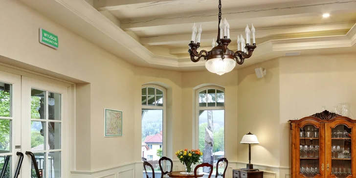 4* pobyt v Sklárskej Porube: historický hotel so záhradou, neobmedzené wellness a raňajky