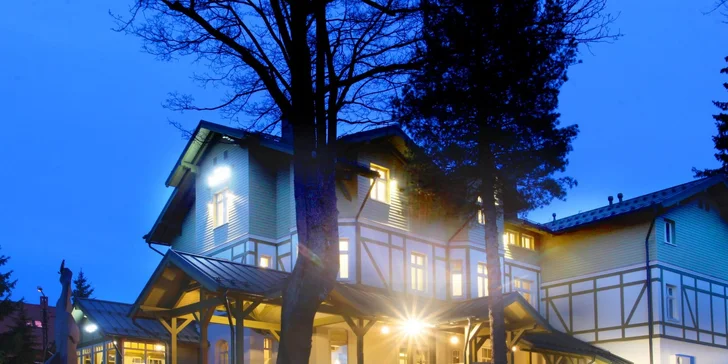 4* pobyt v Sklárskej Porube: historický hotel so záhradou, neobmedzené wellness a raňajky