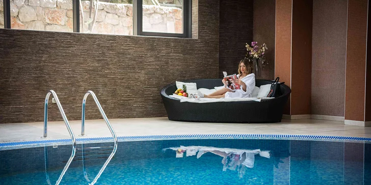 Luxusný hotel v slnečnej Dalmácii s polpenziou a neobmedzeným vstupom do wellness