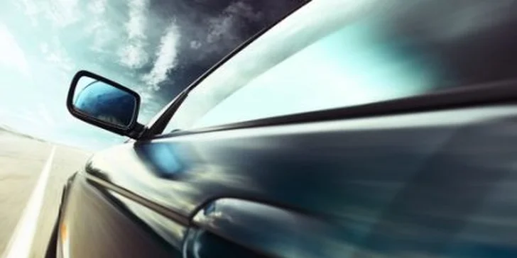 55 eur za 30 minút jazdy na športiaku Audi R8 alebo Porsche 911 GT3 RS na letisku v Senici alebo v Trenčíne a priľahlých komunikáciach! Prežite aj vy pol hodinu milionárskeho života a zašoférujte si športové auto so zľavou 72%