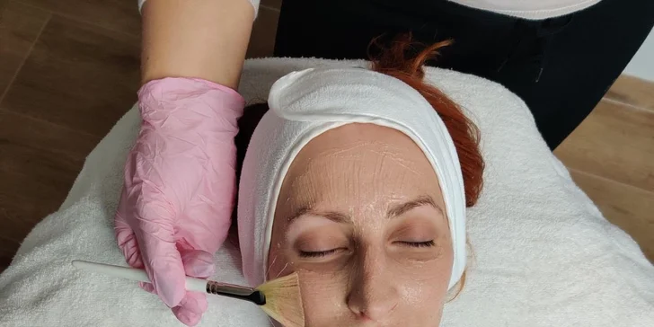 Luxusné hydratačné ošetrenie pleti alebo okysličujúca tvárová kúra