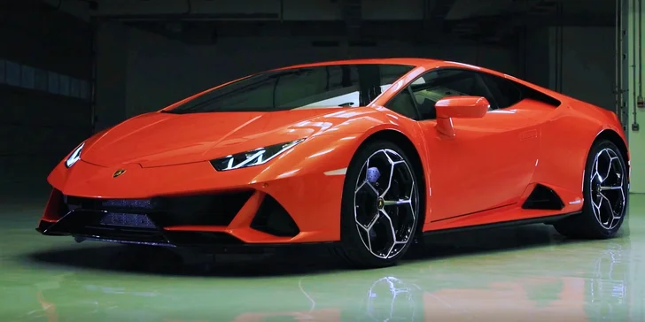Skroťte až 640 koní najnovšieho LAMBORGHINI HURACAN ako vodič či spolujazdec