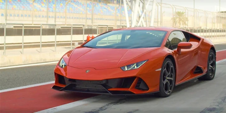 Skroťte až 640 koní najnovšieho LAMBORGHINI HURACAN ako vodič či spolujazdec