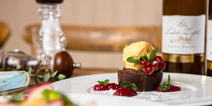 Vegetariánske alebo mäsové 3-chodové menu s degustáciou vín