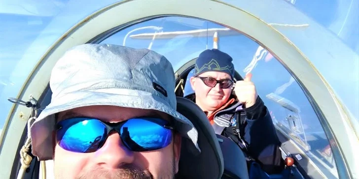 Poznávací let vetroňom aj s možnosťou pilotovania