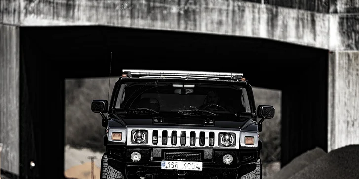 10-60 minút adrenalínu: Akčná jazda s inštruktorom v Hummer H2