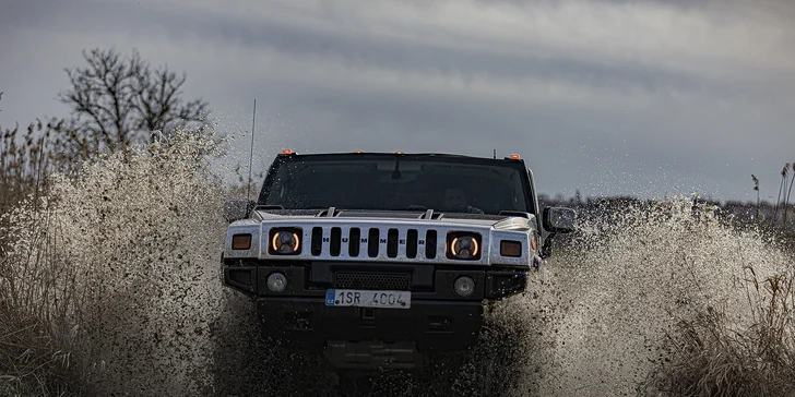 10-60 minút adrenalínu: Akčná jazda s inštruktorom v Hummer H2