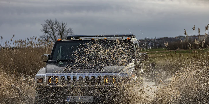 10-60 minút adrenalínu: Akčná jazda s inštruktorom v Hummer H2