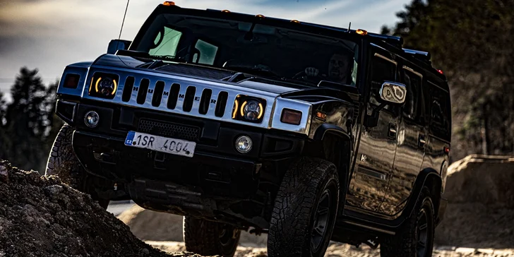 10-60 minút adrenalínu: Akčná jazda s inštruktorom v Hummer H2