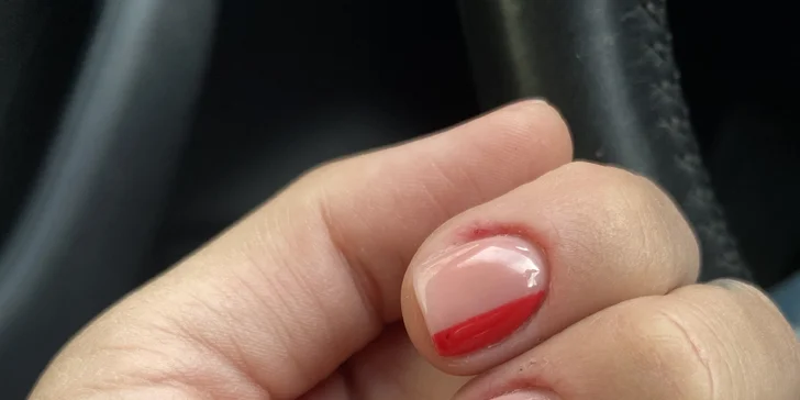 Získajte ukážkovo krásne ruky až na niekoľko týždňov vďaka gél laku