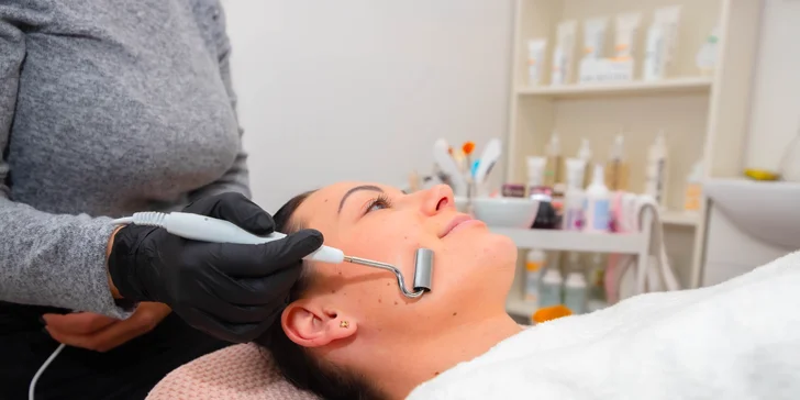 Vysoko účinné ošetrenie pleti - akné program, chemický peeling, caviar ANTI-AGE či mezoterapia