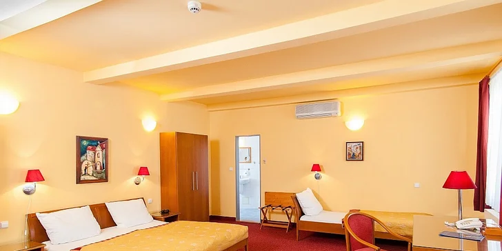 Spoznajte kúzlo Prahy: hotel iba 5 minút od Karlovho mosta, pobyt s raňajkami